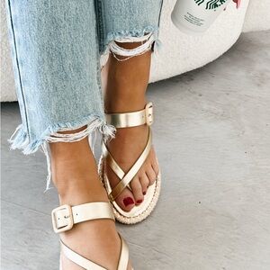 Soda brand Gold Sandals with Toe Loop and Decorative Buckle size 10